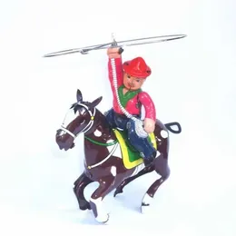 Toys Wind-Up Serie per adulti in stile retrò giocattolo in metallo Knight Riding on Horse Cowboy con Whip Mechanical Spring Toy Digital Childrens Gift S2452444