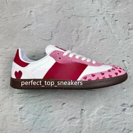 Kırmızı Kalp Baskı Ayakkabı Galler Bonner Tasarımcı Ayakkabı OG Klasik Sneakers Açık Düz Spor Ayakkabıları Günlük Stil Ayakkabı Moda Günlük Eğitimler
