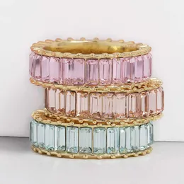 Aoteman Copper Rainbow Pierścień Kolorowy wielolarowy CZ Eternity Bagieette Finger Pinting Gold Pierścienie Kobiety Kobiety Akcesoria biżuterii x0715 170q