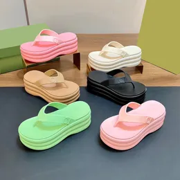 Tasarımcı Sandallar Kadın Terlik Sandalen Slaytlar Sandale Platformu Sliders Ayakkabı Alt Flip Flops Yaz Günlük Plaj Sandal Kama Kutusu 10A ile En Kalite