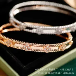 Luxo de luxo de primeira classe Vessão estreita de segunda geração em Voleidoscópio para mulheres e homens Casal Bracelet CNC Set Set versão