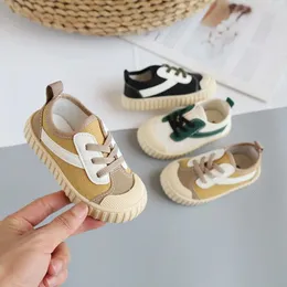 Baby Canvas Shoes Girls Mode atmungsaktiven weichen Botton Nonslip Boys Sneakers 2023 Kinder lässig Walking 16 Jahre alt 240524