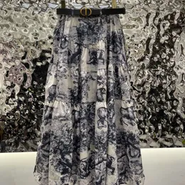فستان رقمي رقمي طباعة كلاسيكية نمط الغابة نمط سوبر كبير الأرجوحة طويلة نصف تنورة نصف