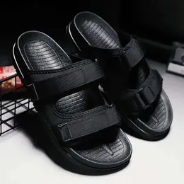 Мужские мужчины легкие сандалии тапочки для бренда в помещении сетка причинно -следственная дышащая открытая пляжная обувь летние сандалии 0f9 s