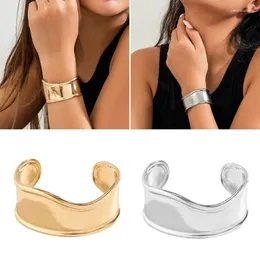 Armreifen einstellbares breites Gesicht unregelmäßiges Armband Eröffnungsarmband Modernes Metall für Mode -Stürmer Damen