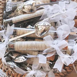 Party Favor 20pcs Heart Tea Infuser z białą organza Wstążka Prezenty Prezenty Bridal Shower Giveawways Wedding Event Deptsake Supplies