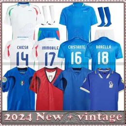 قمصان كرة القدم الإيطالية 1994 96 00 06Classic Retro 2024 كأس يورو الوطني Baggio Italia Jersey Verratti Chiesa Jorginho Football Shirt Barella Maldini Kids Kit