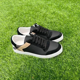 HOT flat heel run shoe travel hike sports for woman Casual shoes outdoor Striped black fashion luxury Sneaker Summer Designer man walk trainer white canvas low Tennis