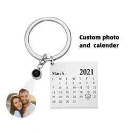 Edelstahl -Anpassungsprojekt Bild Keychain Bild Personalisierte Kalender Carving Datum Name Anpassung PO Schmuck Weihnachten 240521