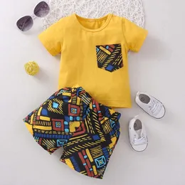2pcs Baby Boy 95% Baumwollkurzarmgeschwindigkeit Geometrische Druck-T-Shirt-Shorts Set perfekt für Ausflüge und tägliche Verschleiß L2405