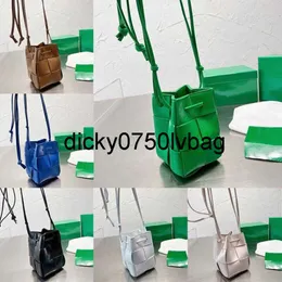 BVS Bottegaa Vendetta Bag Italy Parrot Green Small Cassette Bucket Bag Color BluePrint Intreccio Woven Leather Messenger Happy Purple Camel Rope Opening CL