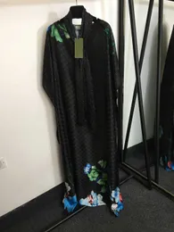 Retro-Stil Womens Kleider Designerkleider für Frau Presbyopia Modebrief Blumendruck einleitende Kragen Fledermausschläger Rock hoher Taille Spitze Freizeit Vestidos