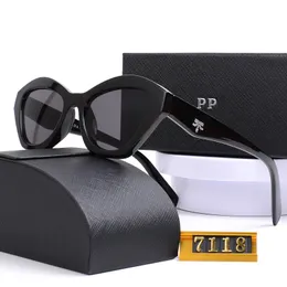 Designer Sonnenbrille Designer Herren und Frauen Sonnenbrillen Buchstabe Dreieck Luxus Fashion Classic Outdoor Beach Fahren Sie Sonnenschutzgürtel Originalbox