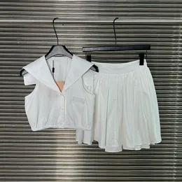 Mulheres brancas colete de saia plissada conjunta de luxo designer de verão t vestuário vestido roupas mangas jovens meninas tops casuais diariamente conjuntos