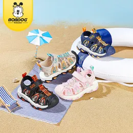 Bobdoghouse Girls trendy in der Nähe atmungsaktive Sandalen, bequeme nicht gleitbare Strandschuhe für Kinder im Freien BBT22645