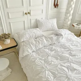Högkvalitativ tredimensionell twistblommor sängkläder set drottning nypa veckade hantverk täcke täcke set dubbel filt täcker 240524