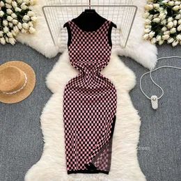 Fashionable and sophisticated plaid skirt temperament half high collar slim fit medium length buttocks wrapped skirt knitted dress for women