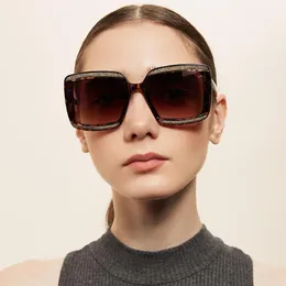 Óculos de sol Leixi Glitter Big Square for Women 5 Colors Trendy Grande Tamanho Sol Caixa de óculos Pacote LX069 267H