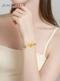 Juicy Grape Brand Womens Designer Charmes Armband Süßes und elegante kleine Biene Suower Armband Neue Frauenschmuck Snap Knopf Armbänder Hochqualität