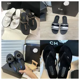 2024 Luxury Designer Womens Slipper Sandals Shoes Slide Summer Fashion Wat Flat Flip-Flops 2C Classic Printed Letter Sandaler Storlek 35-42