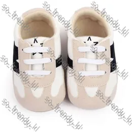 Primeiros Walkers recém-nascidos Baby Shoes New Balance Spring Bottom Sneakers Babys Boys Non Slip Shoes 0-18 meses 613