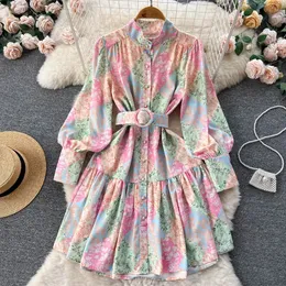 Merchall kadın elbiseler bahar yaz pisti moda paisley baskı vintage elbise standı boyun fener kollu kuşaklı mini elbise 240527