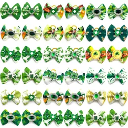102030st St Patricks Day Dog Bows Green Rhinestone Pet Dog Hair Bows Pet Grooming Accessorie Rubber Bands for Small Dog 240507