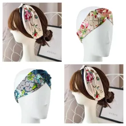 Stirnbänder Designer Stirnbandzubehör Seiden Luxus elastische Haarclip für Frauen Mädchen Blumenblumen Schmetterling Schnäppchen Bands Schalgeschenke