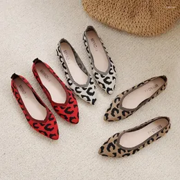 Casual Shoes 2024 Summer Fashion Elegant Women Flat Leopard Print Pumps Office Dagliga bekväma utomhussporter Stängd tå