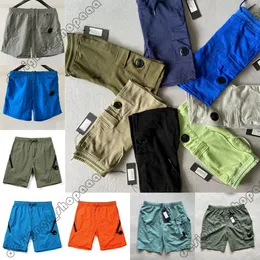 Mäns shorts designer shorts ny sommar rak nylon lösa snabbtorkande shorts utomhus herrstrand shorts sport casual shorts