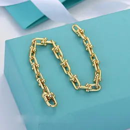 18k Gold Double U Shape Shape Charm Bracelet for Women Luxury Brand S925 Prazed Horse Shoes Shoes Designer OL