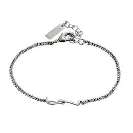 Designer Women Letter Bracciale Bracciale d'oro braccialetti argento Gift di gioielli di lusso per moglie Girlfriend Snap Hook Chain Classic Fashion Fashion di alta qualità RJ5327