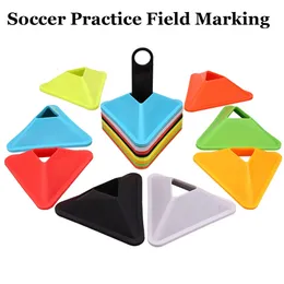 10pcs Treinamento de futebol Triângulo Triângulo Prática de futebol Marca de campo Cones de treinamento de agilidade Equipamentos portáteis para crianças adultos 240507