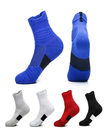 2PCS1Pair USA Professional Elite Basketball Socks Knee Knee Athletic Sport Meias homens Moda Compressão Térmica Meias de inverno WH9234064