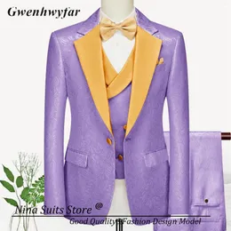 Ternos masculinos Gwenhwyfar lavanda Paisley Tuxedos traje de casamento de casamento personalizado lapela de ouro para padrinhos de homens jovens