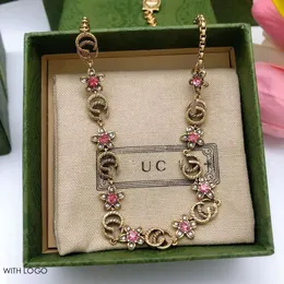 Klassische rosa Designer -Designer Halskette Blumen Halsketten Anhänger Schmuck Bracelact Paare Party hos