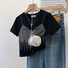 Tasarımcı Elbise Moda ve Güzel Küçük Gömlek Kadın Yaz Ağlı Endüstrisi Sıcak Haddelenmiş Elmas T-Shirt Ön Omuz Kısa Yarım Kollu Alt Üst Modeli