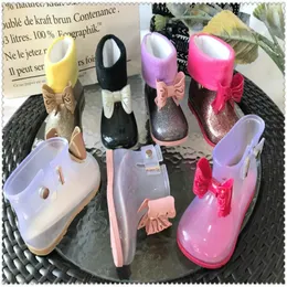 Mini-Stil niedliche Bowtie Girl Regenstiefel Ins Kinder Wasserschuhe Babystiefel wasserdichte Kleinkind Regenstiefel 13 cm-18 cm hmi013 240528