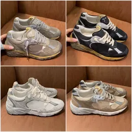 Lyxvarumärke italiensk designer pappa-stjärna casual sneakers för män och kvinnor retro smutsiga gamla paljetter guldskor avslappnade små vita skor för kvinnor