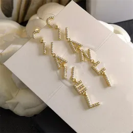 Designer Classic Earrings cclies Luxury hoop Stud Brand Women Jewelry Clogo Gold Earring high-qualit Woman ohrringe 611