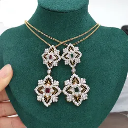 Italian Retro Court Style Big Pendant Necklace Hollow Design Snowflake Necklaces for Women Party Jewelry 240528