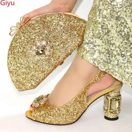 Buty zwykłe Doershow Italian Design and Bag do pasującego zestawu na imprezę Nigerian Women Fashion Shoe! HFY1-9