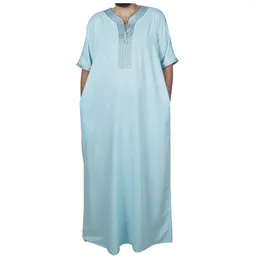 Erkekler Sıradan Gömlekler Erkek İşlemeli Çöp Müslüman Arap Hui Düz Renk Şerit Dubai Seyahat İş Resmi Giyim