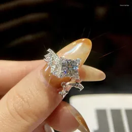 Кластерные кольца KNB 1CT Красочный моассанит бриллиант для женщин 925 Серебряная серебряная принцесса Королевская звезда Элегантная свадебная роскошь прекрасные украшения