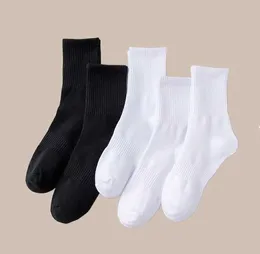 Calzini da uomo 5 paia 2024 Fashion Men calzini in cotone a lungo affari traspiranti calzini di alta qualità Solid Gentleman Sokken Outdoor Sports Socks Y240528