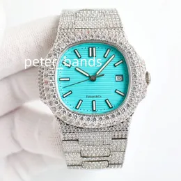 Uomini di alta qualità guardano la moda Silver Men's Watch 40mm Ice Out Full Diamond Bezel Movimento automatico Blue Face 2832
