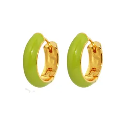 Avocado Green Studs Emaille kleine Ohrringe