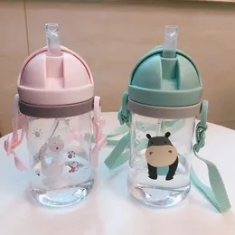 Bambini Cartoon Cartoon Animal School Bink Water Paglie Bottiglia Ball Ball Cup con spalla 240529