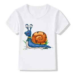 T-shirts 2022 Ny söt tecknad snigeltryck t-shirt rolig t-shirt 3-13y för baby barn pojkar flickor härliga barnkläder sommar topp tee d240529