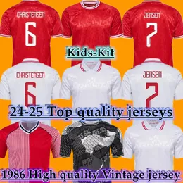 2024 EURO CUP NOVA 2025 Equipe nacional 24 25 futebol 1986 1998 Retro Dinamarca Jersey Jersey Camisa Kit Kit Set Red Away Men White Men Uniformes Christensen Jensen Eriksen